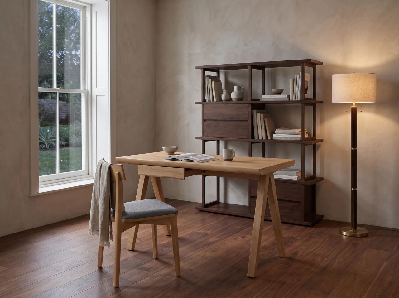 Arri Living Desk