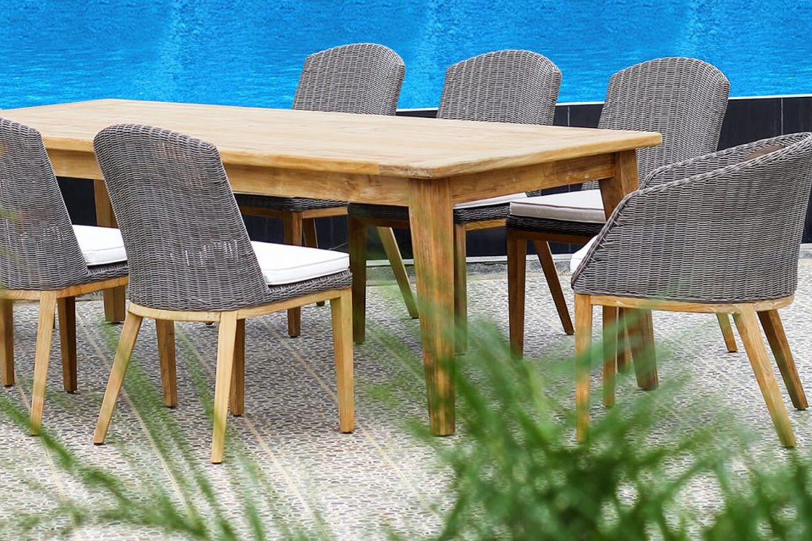 2 Ways to Decorate Your Patio with Our Favorite Dining Sets